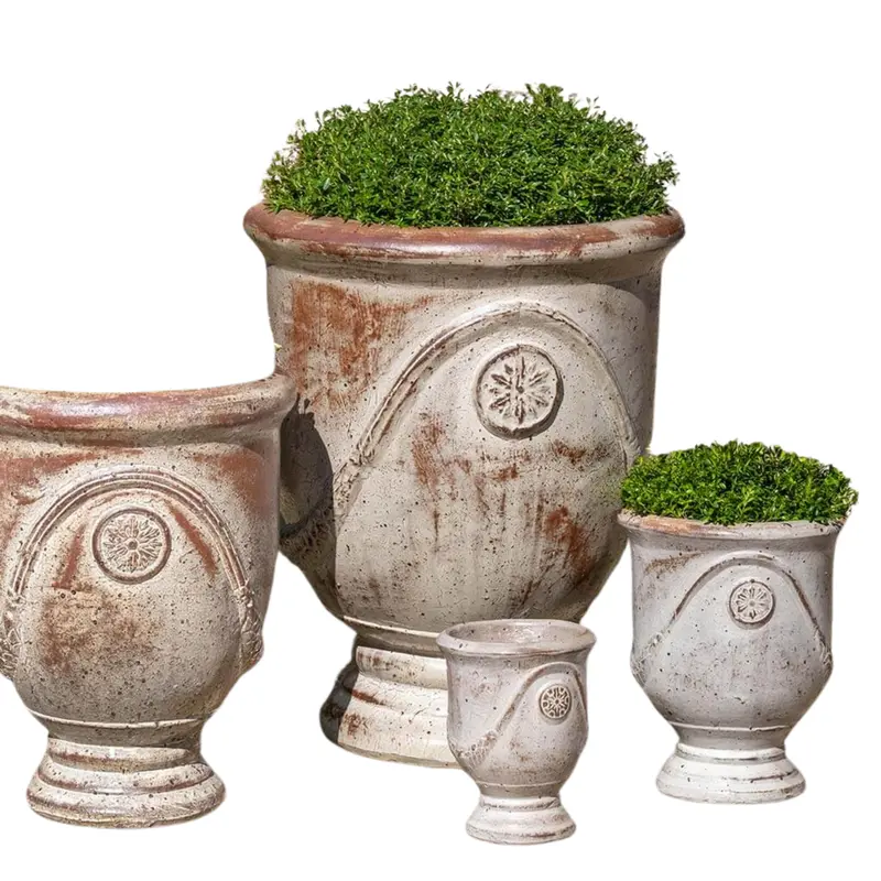 Avignon Quartet – Four Matching Planters 1