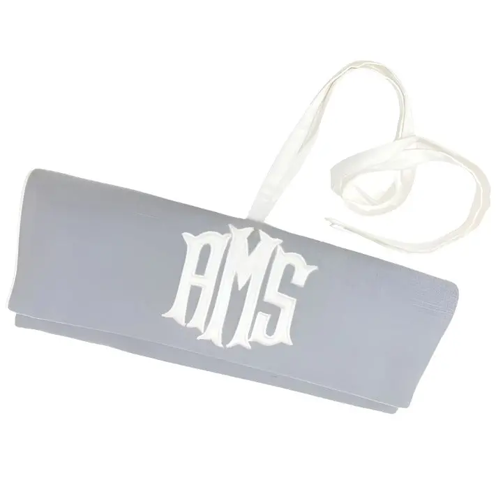 Carlyle Jewelry Roll With Embroidered Monogram 1