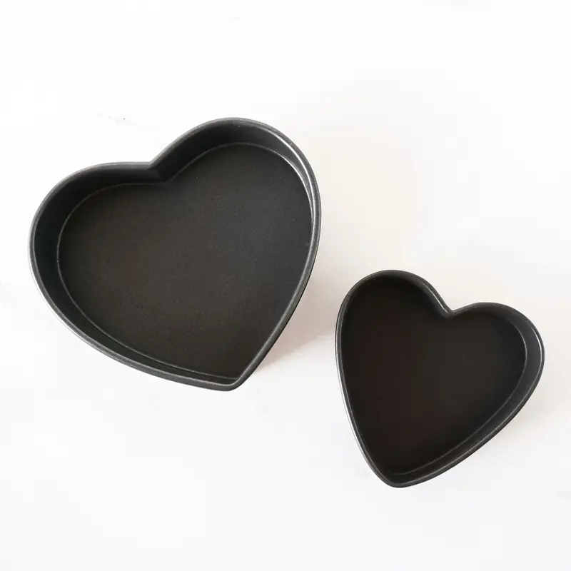 Heart-Shaped Non-Stick Cake Pan – 2 Baking Dimensions 1