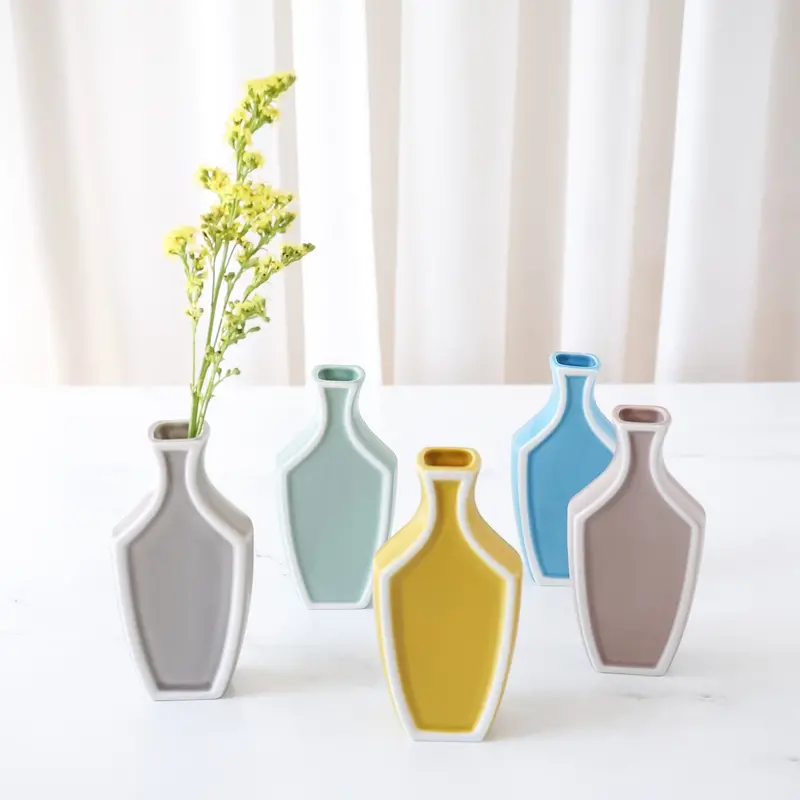 Oda Pottery Mini Vase – Five Color Choices 1
