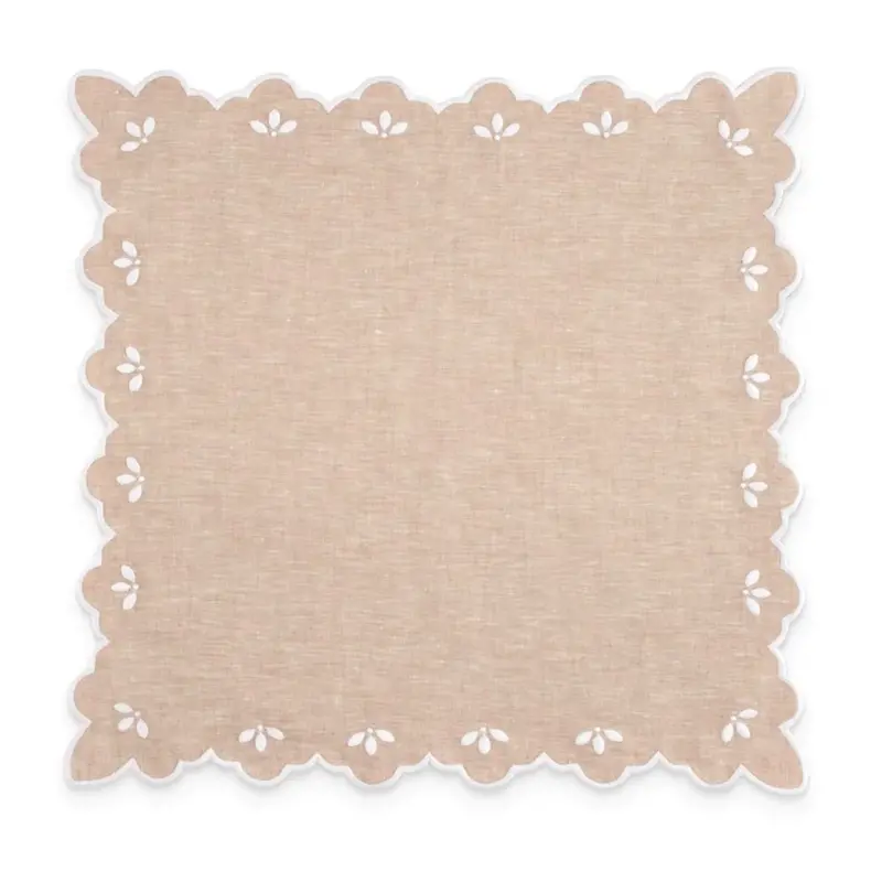 Sand-Colored Scalloped Linen Dinner Napkin With Embroidery 1